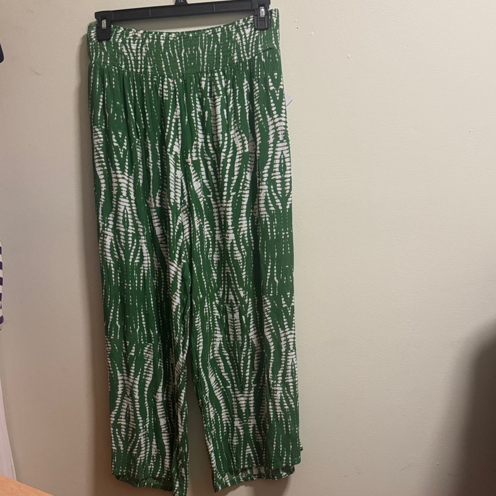 Green Abstract-Print Wide Leg Pants with Smocked Waist